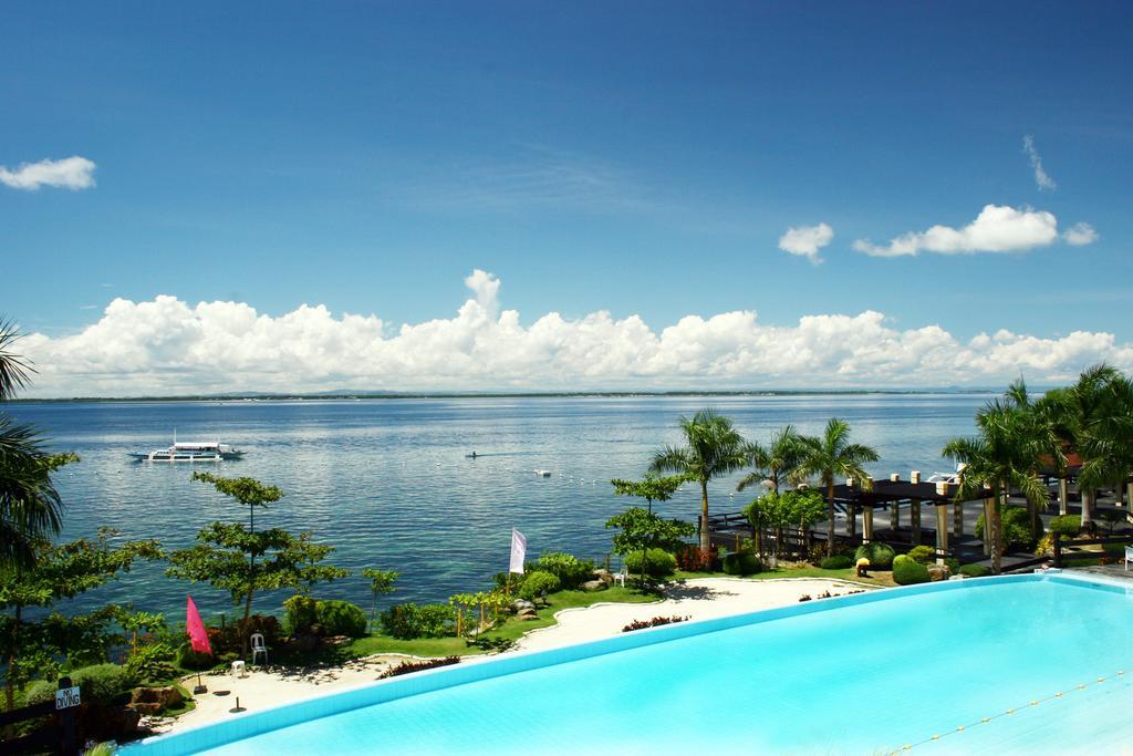 La Mirada Residence , Large 1 Bedroom Condo, Beaches , 3 Pools, Ocean Views, Fast Wifi, Netflix, Breakfast Included Lapu-Lapu City Bilik gambar