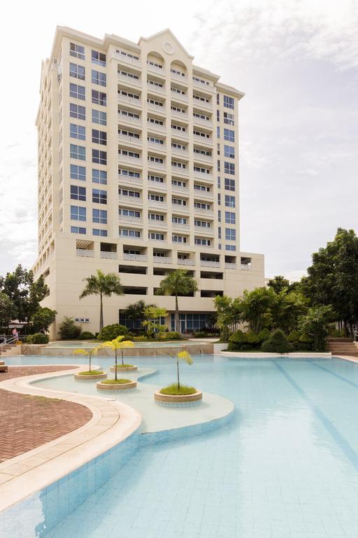 La Mirada Residence , Large 1 Bedroom Condo, Beaches , 3 Pools, Ocean Views, Fast Wifi, Netflix, Breakfast Included Lapu-Lapu City Luaran gambar